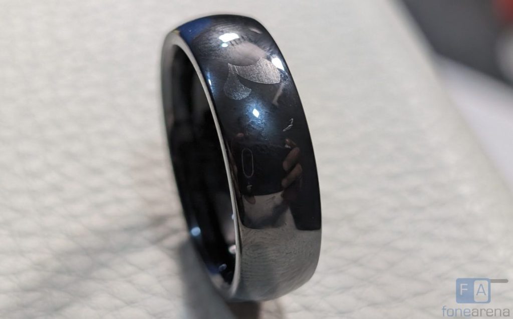 The World's First Contactless Payment Ring - The Grad Hub