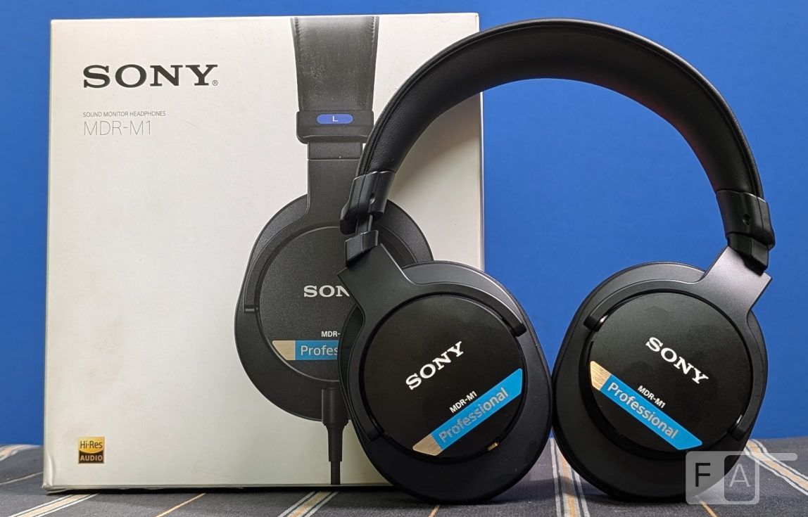 SONY MDR-M1 箱は傷あり Sony MDR-M1 Headphones Review: The NEW Studio Standard? - YouTube