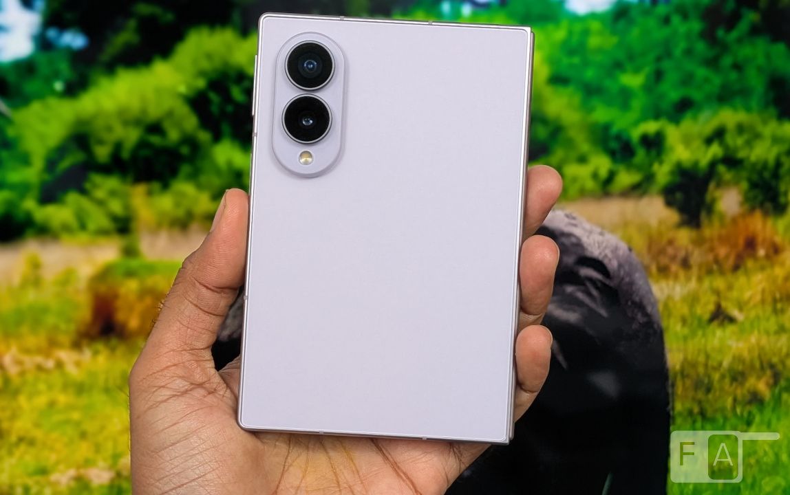 Smartphone Market Collapse 20% YoY | Refurbished & Accessories Boom for Sellers