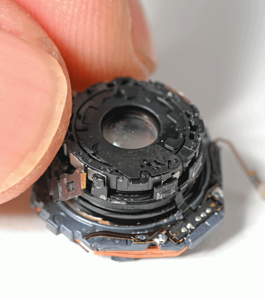 iPhone 18 Pro Teardown Aperture