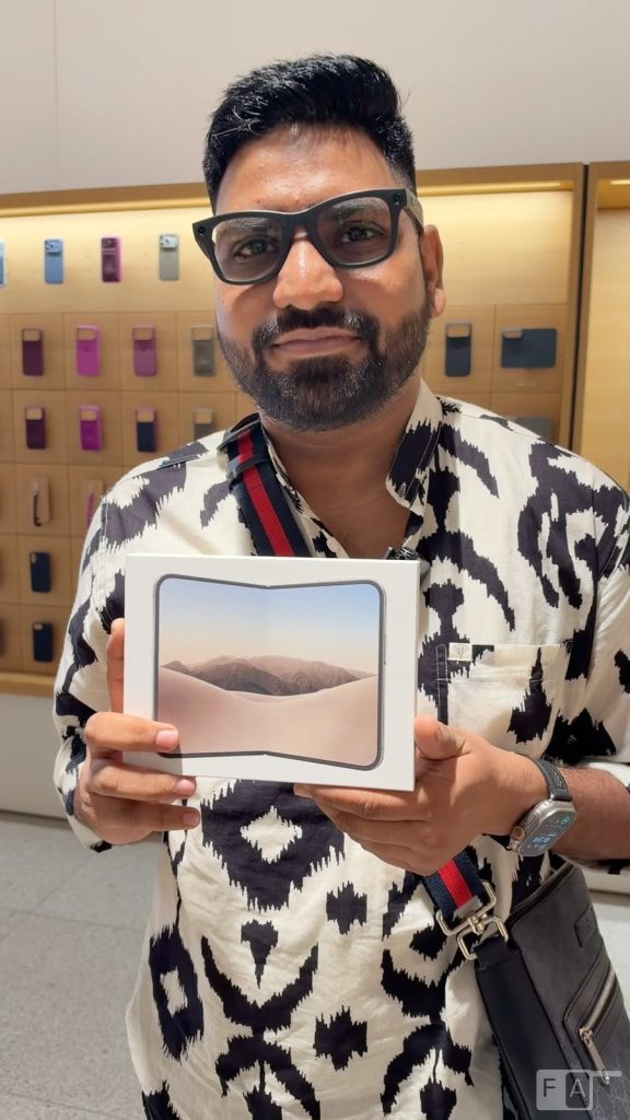 Apple iPhone Duo goes on sale in India: In-store pickups begin
